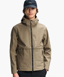 AIGLE（エーグル）の「GORE-TEX ゴアテックス 防風 防水 透湿 2レイヤー ライトウェイト ショートフーデッドジャケット（マウンテンパーカー）」