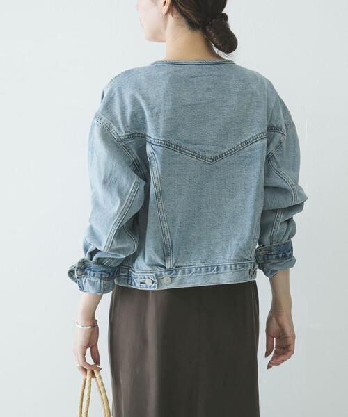 Levi's(リーバイス)の「LEVI’S COLLARLESS 90S TRUCKER(デニムジャケット・レディース・アイボリー/ライトインディゴブルー・SMALL)」の5枚目の写真