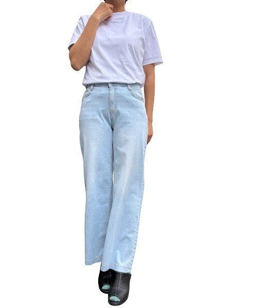 COOK JEANS(クックジーンズ)の「袖口ダガー刺繍Tシャツ(Tシャツ/カットソー・メンズ・ホワイト・MEDIUM/LARGE/X-LARGE/SMALL)」の4枚目の写真