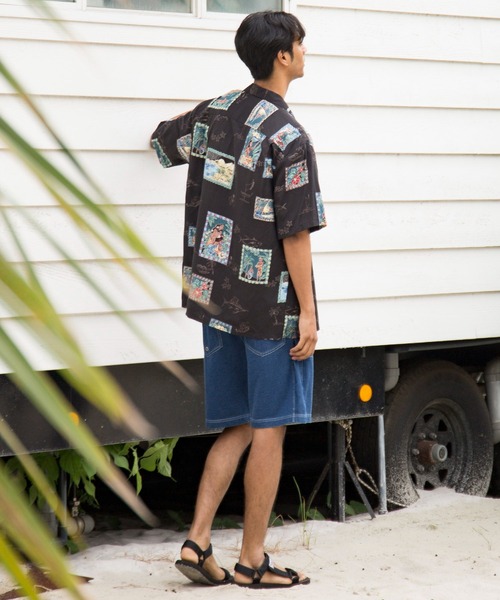 Kahiko(カヒコ)の「【Kahiko】TWO PALMS ポストカーズMEN'Sアロハシャツ(シャツ/ブラウス・メンズ・ネイビー/レッド/ブラック・L/M)」の7枚目の写真