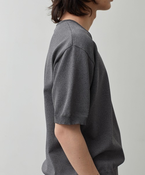 CALLNE(カルネ)の「【CALLNE】Henley-neck Summer Knit Short-sleeve Pullover / ヘンリーネックサマーニット半袖プルオーバー(接触冷感、UVカット)(Tシャツ/カットソー・メンズ・ブラック/チャコールグレー・L/M)」の17枚目の写真