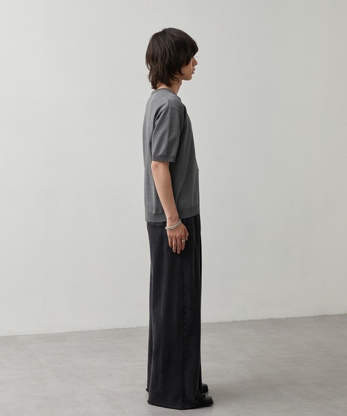CALLNE(カルネ)の「【CALLNE】Henley-neck Summer Knit Short-sleeve Pullover / ヘンリーネックサマーニット半袖プルオーバー(接触冷感、UVカット)(Tシャツ/カットソー・メンズ・ブラック/チャコールグレー・L/M)」の20枚目の写真