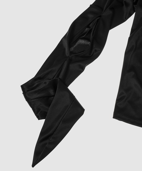 YOHEI OHNO(ヨウヘイオオノ)の「Knot Detail Shirt(その他トップス・レディース・アイボリー/ブラック・36)」の5枚目の写真