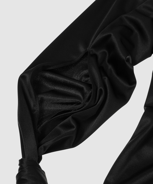 YOHEI OHNO(ヨウヘイオオノ)の「Knot Detail Shirt(その他トップス・レディース・アイボリー/ブラック・36)」の6枚目の写真