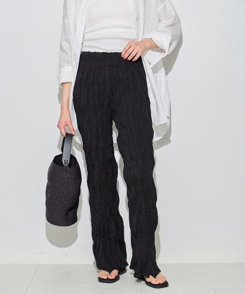Gongdid Design(ゴンディッドデザイン)の「【Gongdid Design】Carry Over_Wavy_Pants:パンツ(その他パンツ・レディース・アイボリー/ブラック・40)」の2枚目の写真