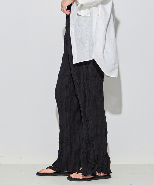 Gongdid Design(ゴンディッドデザイン)の「【Gongdid Design】Carry Over_Wavy_Pants:パンツ(その他パンツ・レディース・アイボリー/ブラック・40)」の6枚目の写真