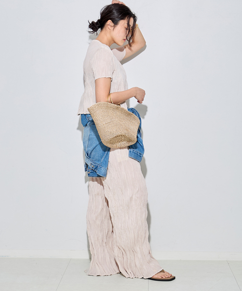 Gongdid Design(ゴンディッドデザイン)の「【Gongdid Design】Carry Over_Wavy_Pants:パンツ(その他パンツ・レディース・アイボリー/ブラック・40)」の9枚目の写真