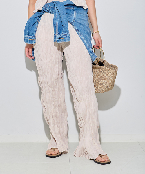 Gongdid Design(ゴンディッドデザイン)の「【Gongdid Design】Carry Over_Wavy_Pants:パンツ(その他パンツ・レディース・アイボリー/ブラック・40)」の11枚目の写真
