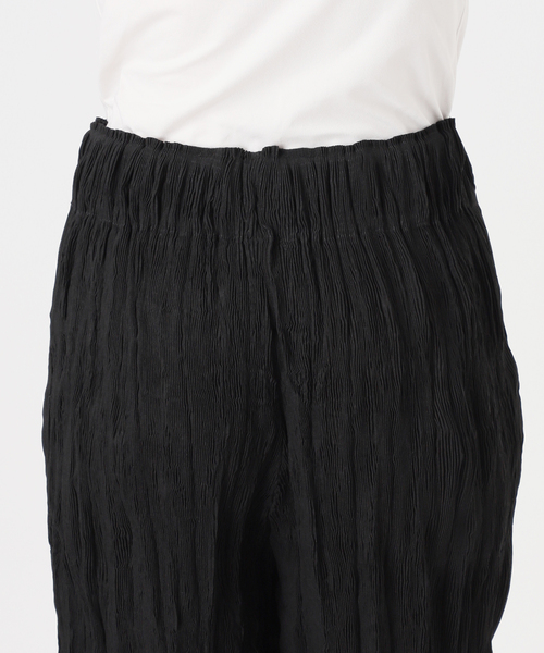 Gongdid Design(ゴンディッドデザイン)の「【Gongdid Design】Carry Over_Wavy_Pants:パンツ(その他パンツ・レディース・アイボリー/ブラック・40)」の19枚目の写真