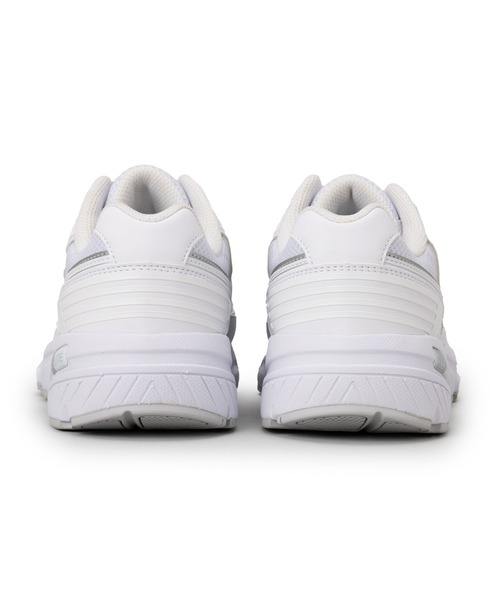 FILA（フィラ）の「RECHARGE26 / リチャージ26 / カジュアルスニーカー（スニーカー・レディース・ホワイト・23.0cm/23.5cm/24.0cm/24.5cm/25.0cm/25.5cm/26.0cm/26.5cm/27.0cm/27.5cm/28.0cm/29.0cm）」の4枚目の写真