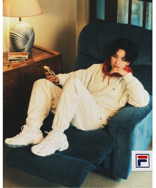FILA（フィラ）の「RECHARGE26 / リチャージ26 / カジュアルスニーカー（スニーカー・レディース・ホワイト・23.0cm/23.5cm/24.0cm/24.5cm/25.0cm/25.5cm/26.0cm/26.5cm/27.0cm/27.5cm/28.0cm/29.0cm）」の9枚目の写真