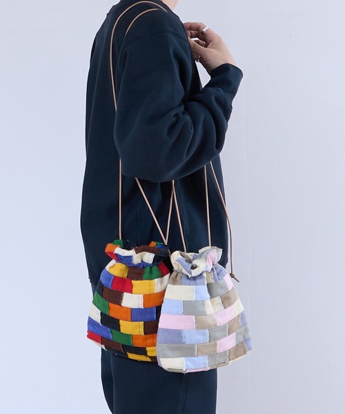 1/2 HALF(ニブンノイチハーフ)の「1/2HALF PATCHWORK-MINI(ボディバッグ/ウエストポーチ・メンズ・その他2/その他1・FREE)」の3枚目の写真