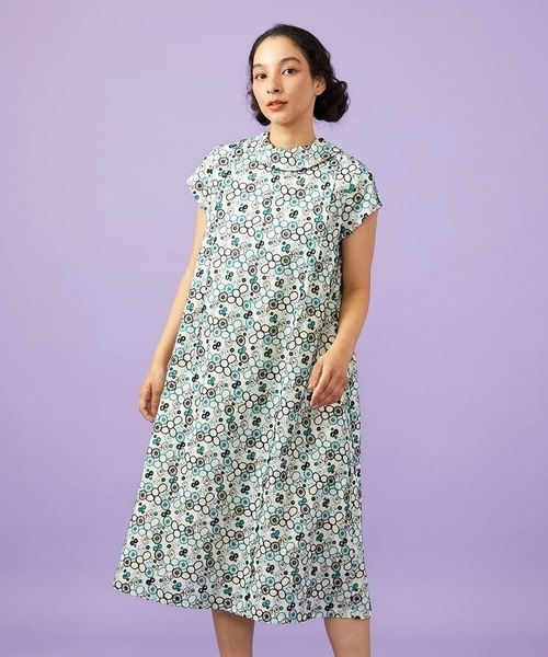 Jocomomola(ホコモモラ)の「【2WAY】Semilla フラワー総刺繍ワンピース(ワンピース・レディース・アイボリー/ブルー・42/40)」の14枚目の写真