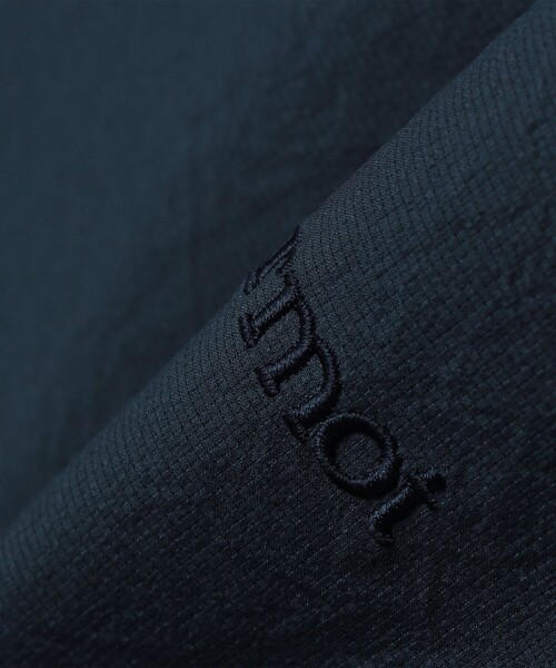 MARMOT(マーモット)の「【City Ambient Products別注】Marmot:〈撥水〉DotAir(R) SHIRTS(シャツ/ブラウス・メンズ・ネイビー/ブラック・LARGE/MEDIUM/SMALL)」の4枚目の写真