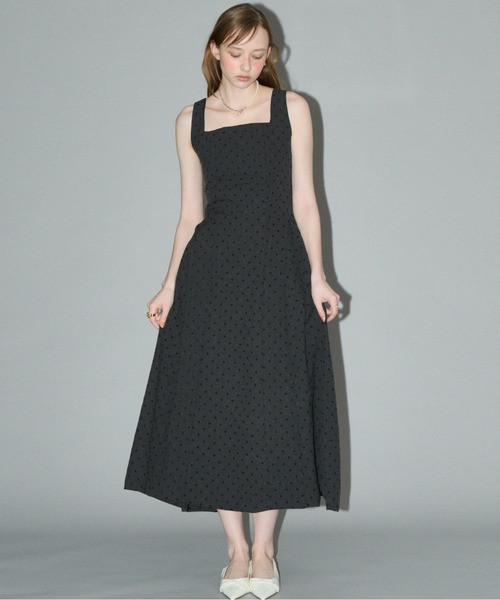 【週末限定値下げ】Valentino ドットノースリーブ ワンピース ドットノースリーブワンピース（ワンピース）｜HEIREN（ヘイレーン）の