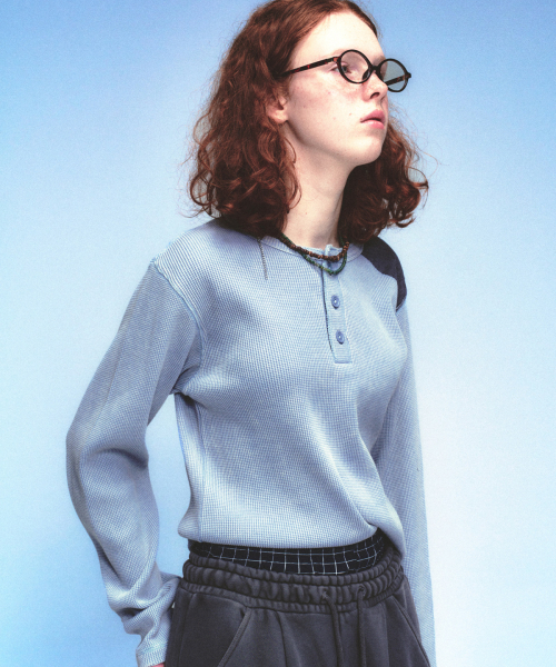 MAINBOOTH(メインブース)の「Washed Henley T-shirt(SKY BLUE)(Tシャツ/カットソー・レディース・その他・1/2)」の11枚目の写真
