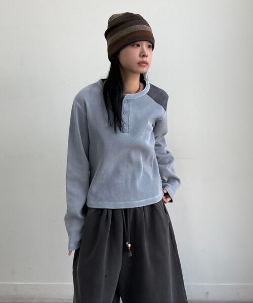 MAINBOOTH(メインブース)の「Washed Henley T-shirt(SKY BLUE)(Tシャツ/カットソー・レディース・その他・1/2)」の3枚目の写真