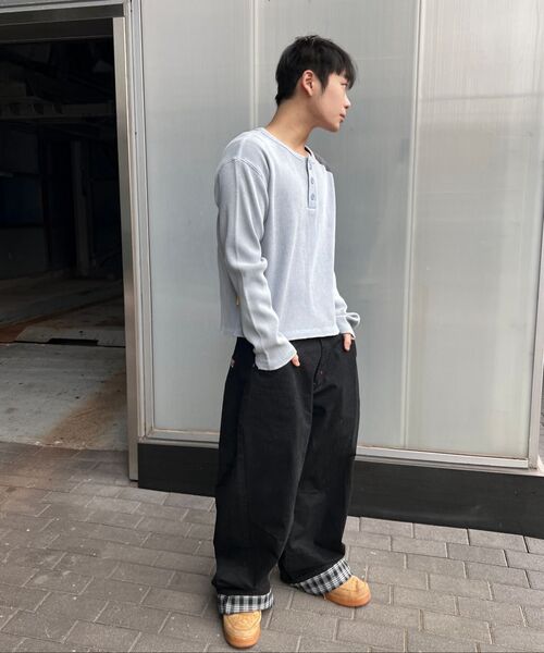 MAINBOOTH(メインブース)の「Washed Henley T-shirt(SKY BLUE)(Tシャツ/カットソー・レディース・その他・1/2)」の2枚目の写真