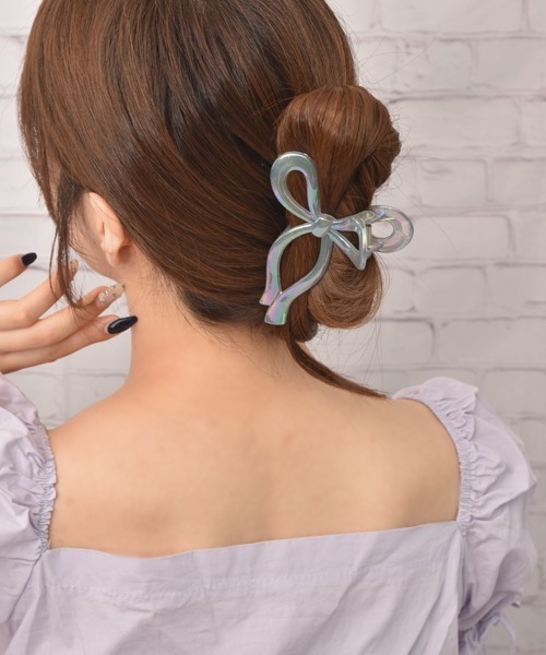 VIBGYOR Women(ヴィブジョー ウィメン)の「【float】オーロラ カラー リボン バンスクリップ【7色展開】(バレッタ/ヘアクリップ・レディース・ブルー/オレンジ/ホワイト/ピンク/パープル/イエロー/ブラック/グリーン・FREE)」の12枚目の写真