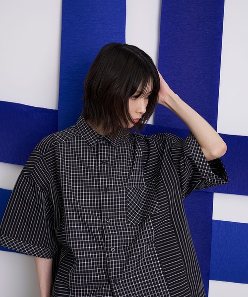 Nora Lily(ノラリリー)の「【Nora Lily】Pattern Clash Panel S/S Shirt(シャツ/ブラウス・メンズ・ブラック/ライトベージュ/ネイビー・FREE)」の2枚目の写真