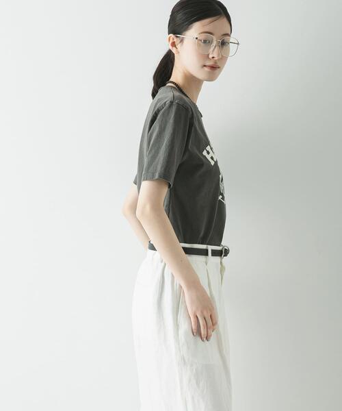 MIXTA（ミクスタ）の「『別注』Mixta×URBAN RESEARCH　HEMET（Tシャツ/カットソー・レディース・キャメル/ナチュラル/スミクロ・SMALL）」の17枚目の写真