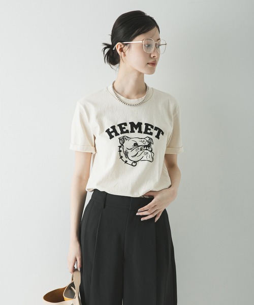 MIXTA(ミクスタ)の「『別注』Mixta×URBAN RESEARCH HEMET(Tシャツ/カットソー・レディース・キャメル/ナチュラル/スミクロ・SMALL)」の8枚目の写真