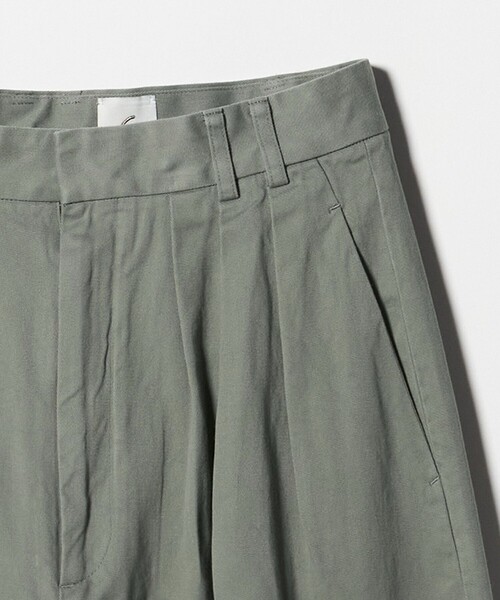 6（ロク）の「＜6(ROKU)＞コットンレーヨン タックパンツ 26FW（その他パンツ・レディース・オリーブ・34/38/36/32）」の9枚目の写真