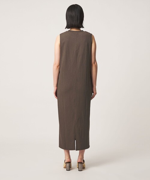 A DAY IN THE LIFE UNITED ARROWS(アデイインザライフユナイテッドアローズ)の「シャーリング ノースリーブワンピース <A DAY IN THE LIFE>(ワンピース・レディース・ダークグリーン/オレンジ/モカ・FREE)」の7枚目の写真
