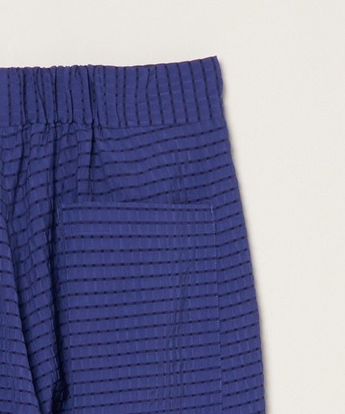 three dots(スリードッツ)の「ヴェールプレイド パンツ(その他パンツ・レディース・ブラック/ブルー/オフホワイト・MEDIUM/SMALL)」の8枚目の写真