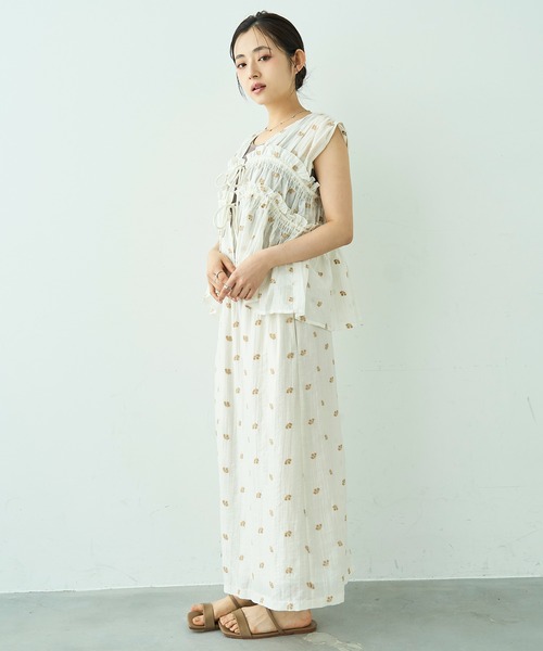 mil(ミル)の「花柄刺繍 シャーリングブラウス / セットアップ対応【588112】(シャツ/ブラウス・レディース・ブラック/モカ/アイボリー・ONE SIZE)」の21枚目の写真