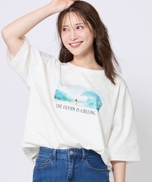 ユニセックススーベニアTシャツ (選べるキャラクター)