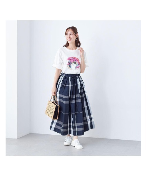 Disney（ディズニー）の「ユニセックススーベニアTシャツ （選べるキャラクター）（Tシャツ/カットソー・レディース・ブラック/ホワイト系その他2/ホワイト系その他/ブルー/ホワイト/ホワイト系その他4/スミクロ/ホワイト系その他3/ブラック系その他・S～Ｍ/L～LL）」の12枚目の写真