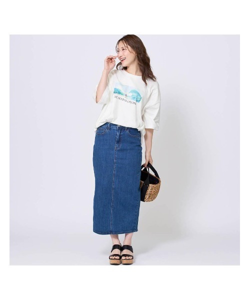Disney（ディズニー）の「ユニセックススーベニアTシャツ （選べるキャラクター）（Tシャツ/カットソー・レディース・ブラック/ホワイト系その他2/ホワイト系その他/ブルー/ホワイト/ホワイト系その他4/スミクロ/ホワイト系その他3/ブラック系その他・S～Ｍ/L～LL）」の19枚目の写真