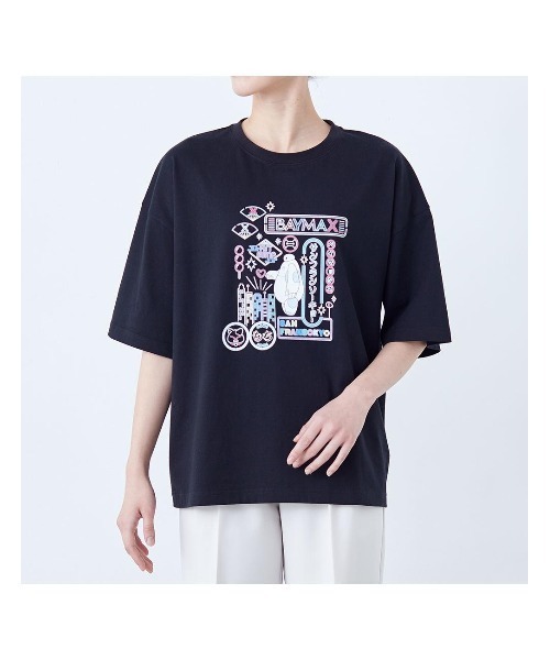 Disney（ディズニー）の「ユニセックススーベニアTシャツ （選べるキャラクター）（Tシャツ/カットソー・レディース・ブラック/ホワイト系その他2/ホワイト系その他/ブルー/ホワイト/ホワイト系その他4/スミクロ/ホワイト系その他3/ブラック系その他・S～Ｍ/L～LL）」の22枚目の写真