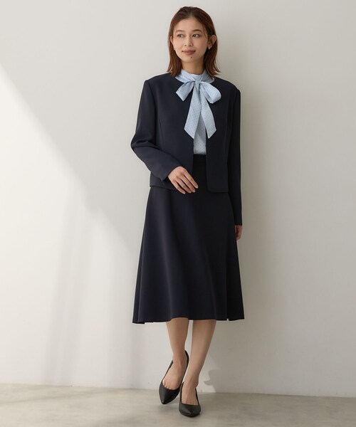 UNTITLED(アンタイトル)の「【通勤オフィス/スーツインナー】ダイヤジオメプリントブラウス(シャツ/ブラウス・レディース・ライトグレー系/ホワイト系3/サックスブルー系・04/02/00/50/03/01/48/46/44)」の14枚目の写真