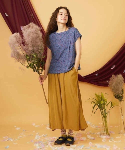 Jocomomola(ホコモモラ)の「Sacudida サテンワイドパンツ(その他パンツ・レディース・マスタード/パープル・40)」の7枚目の写真