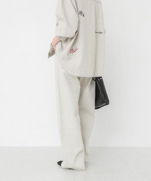 PICCADILLY(ピカデリー)の「『別注』PICCADILLY×URBAN RESEARCH デニムストレートパンツ(デニムパンツ・レディース・ライトインディゴブルー/グレー系その他・40/38/36)」の4枚目の写真