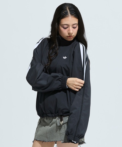 adidas(アディダス)の「スリーストライプス ジップ トラックトップ トラックジャケット(ジャージ) / アディダスオリジナルス adidas Originals(ナイロンジャケット・レディース・ブラック・X-LARGE/X-SMALL/LARGE/SMALL/MEDIUM/XX-LARGE)」の3枚目の写真
