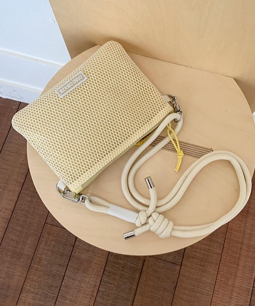 Mignonjour(ミニョンジュール)の「Mignonjour/メッシュミニショルダーバッグ M2962(ショルダーバッグ・レディース・ホワイト/イエロー/ブラック/グレー/ブルー・FREE)」の5枚目の写真
