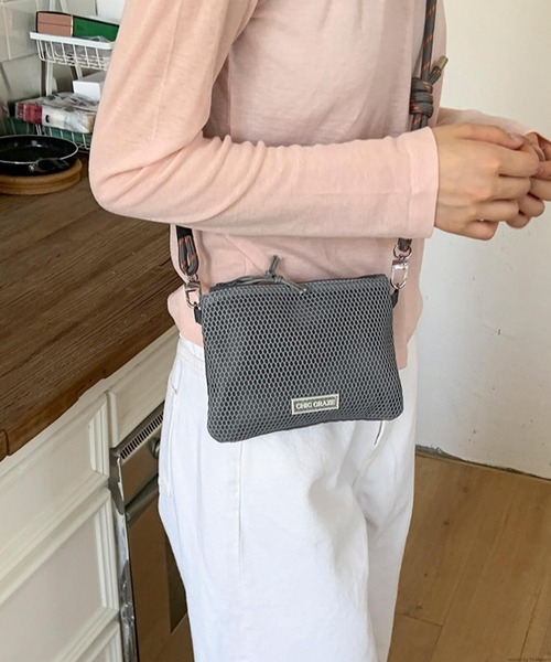 Mignonjour(ミニョンジュール)の「Mignonjour/メッシュミニショルダーバッグ M2962(ショルダーバッグ・レディース・ホワイト/イエロー/ブラック/グレー/ブルー・FREE)」の11枚目の写真