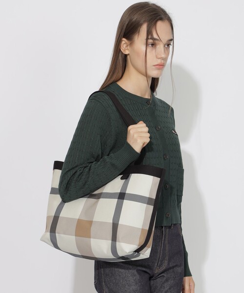 CB CRESTBRIDGE(シービークレストブリッジ)の「クレストブリッジチェックトート(ショルダーバッグ・レディース・ブルー系その他7/ライトベージュ・FREE)」の10枚目の写真
