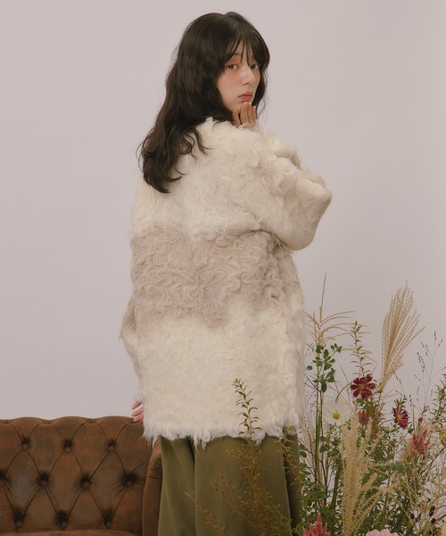 loin nuit(ロワンニュイ)の「nuance color shaggy cardigan / ニュアンスカラーシャギーカーディガン(カーディガン/ボレロ・レディース・アイボリー/ピンク/キャメル・FREE)」の13枚目の写真