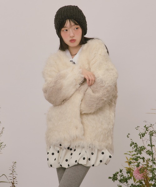 loin nuit(ロワンニュイ)の「nuance color shaggy cardigan / ニュアンスカラーシャギーカーディガン(カーディガン/ボレロ・レディース・アイボリー/ピンク/キャメル・FREE)」の9枚目の写真