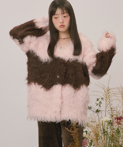 loin nuit(ロワンニュイ)の「nuance color shaggy cardigan / ニュアンスカラーシャギーカーディガン(カーディガン/ボレロ・レディース・アイボリー/ピンク/キャメル・FREE)」の20枚目の写真