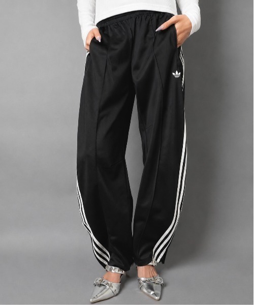 adidas(アディダス)の「【adidas/アディダス】バルーントラックパンツ(その他パンツ・レディース・ブラウン/マルーン/ブラック・M)」の2枚目の写真