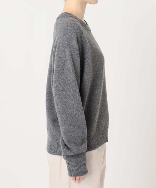 OUTDOOR PRODUCTS（アウトドアプロダクツ）の「WOOL SIGNATURE クルーネックニット（ニット/セーター・レディース・ネイビー/レッド/ベージュ/チャコールグレー/ブラウン・FREE）」の7枚目の写真
