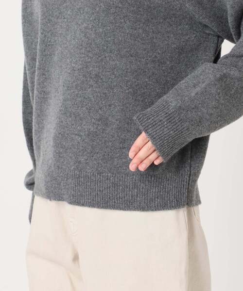 OUTDOOR PRODUCTS（アウトドアプロダクツ）の「WOOL SIGNATURE クルーネックニット（ニット/セーター・レディース・ネイビー/レッド/ベージュ/チャコールグレー/ブラウン・FREE）」の9枚目の写真