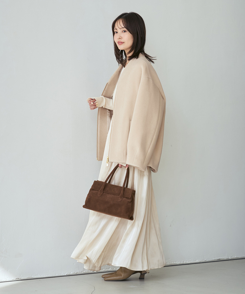 Noble(ノーブル)の「ニットドッキングサテンフレアワンピース(ワンピース・レディース・ホワイト/ブラック/マルチ・36/38)」の22枚目の写真