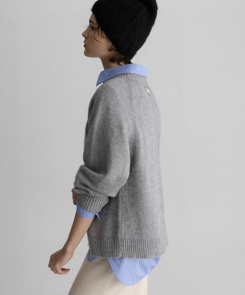 URBAN RESEARCH Sonny Label(アーバンリサーチサニーレーベル)の「バナナスリーブニットプルオーバー(ニット/セーター・レディース・グレー/ネイビー/バーガンディー・FREE)」の7枚目の写真