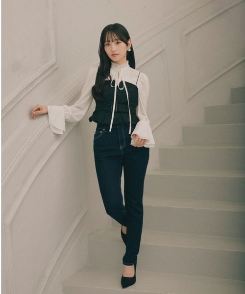rienda(リエンダ)の「ぷりぷりヒップデニムスキニーパンツ 秋服(デニムパンツ・レディース・ブラック/ダークブルー/ライトブルー/ブルー・X-SMALL/SMALL/MEDIUM)」の1枚目の写真